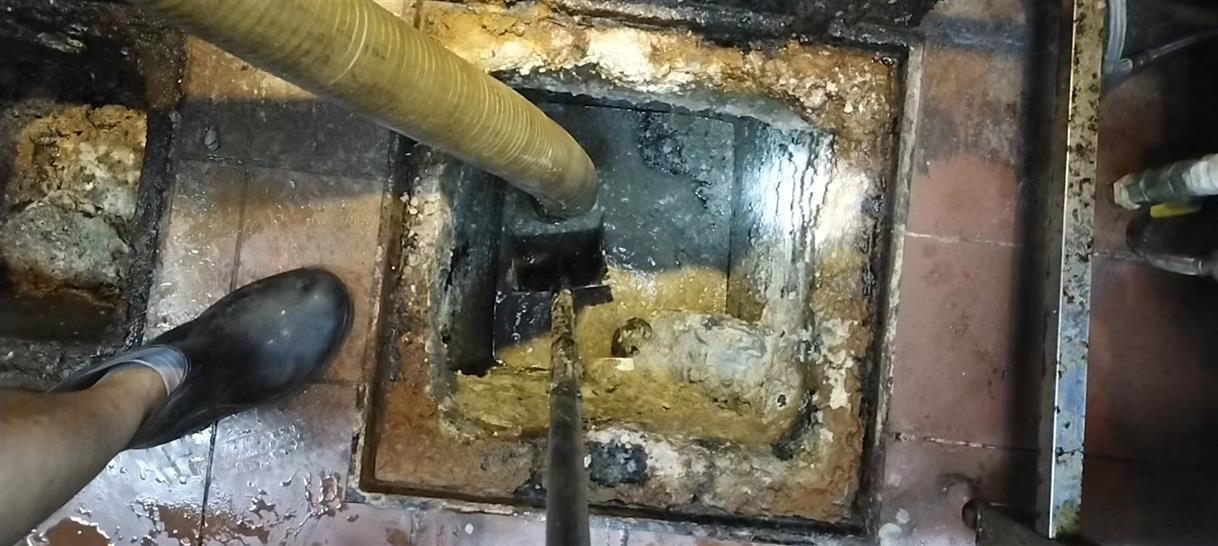 玛曲化油池清理-污水池清掏